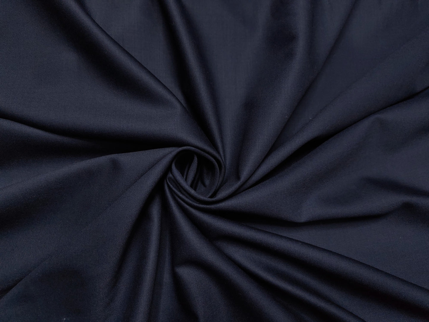 Valenzo 45% Ultrafine 150s Merino Wool Blend Suiting Fabric (Classic Navy Blue, Self Design)