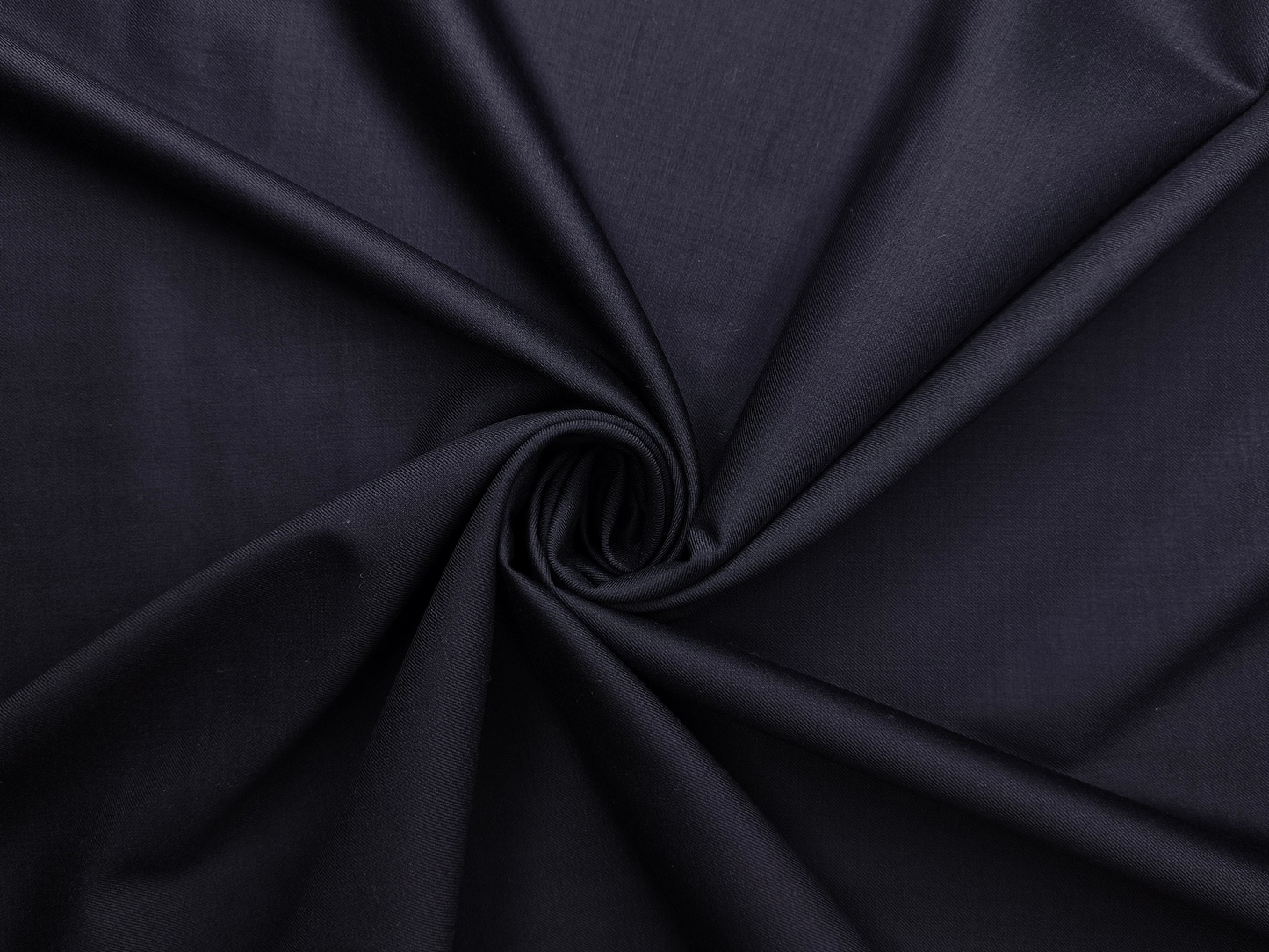 Georgia Gullini Italy Super 150s Wool Blended Premium Suiting Fabric (Dark Navy Blue, Plain)