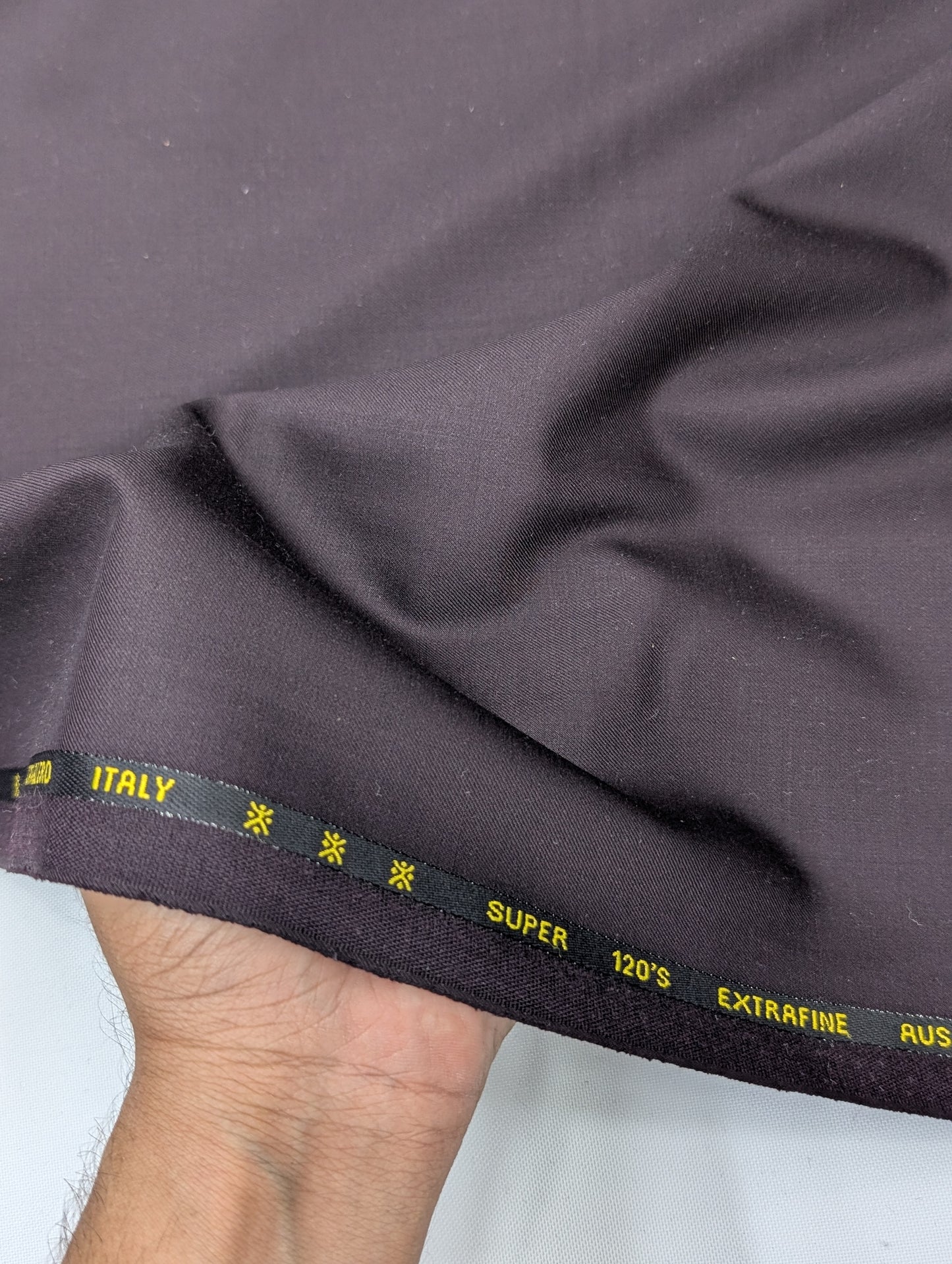 Cavalero Italy Merino Wool Blend Super 120s Unstitched Suiting Fabric (Wine)