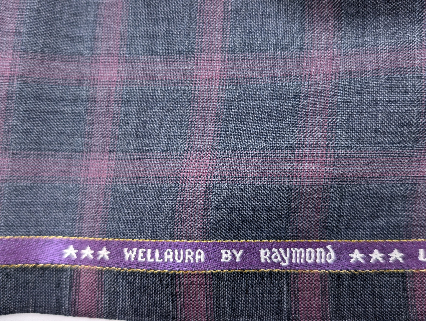 Raymond Wool Blend Super 130s Checkered Unstitched Suiting Fabric