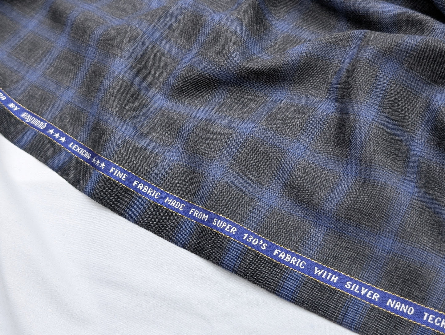 Raymond Wool Blend Super 130s Checkered Unstitched Suiting Fabric (Blue)