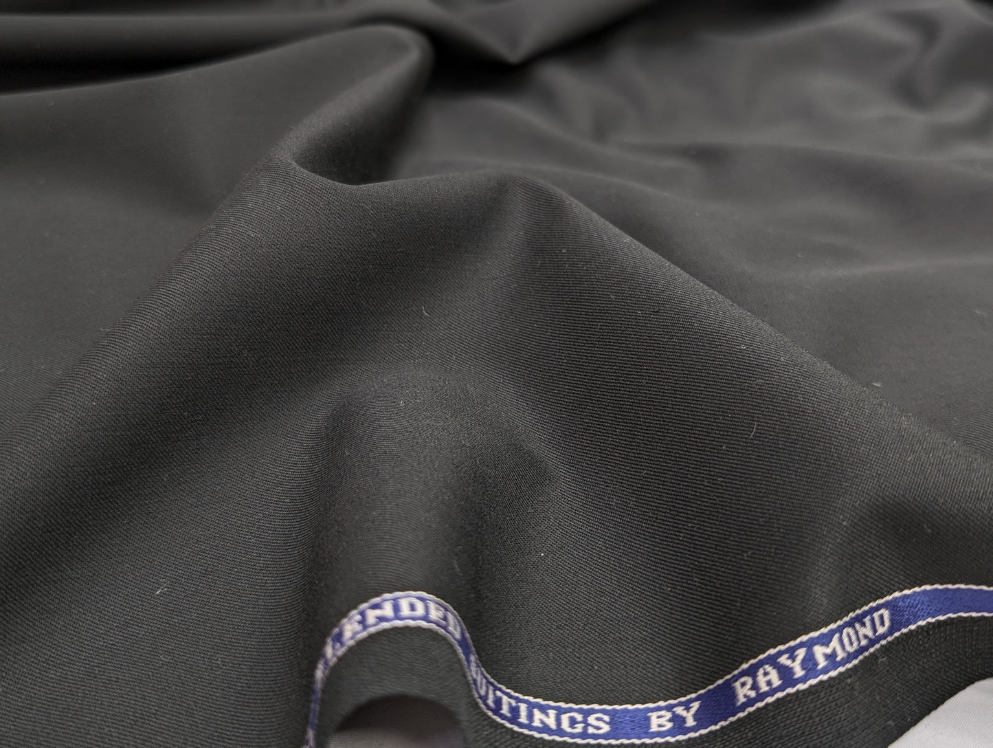 Raymond Superfine Wool Blended Suiting (Greyish Black)