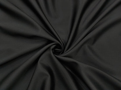 Cavalero Italy 95% Wool Super 150s Suiting Fabric (Pure Black, Plain Weave)