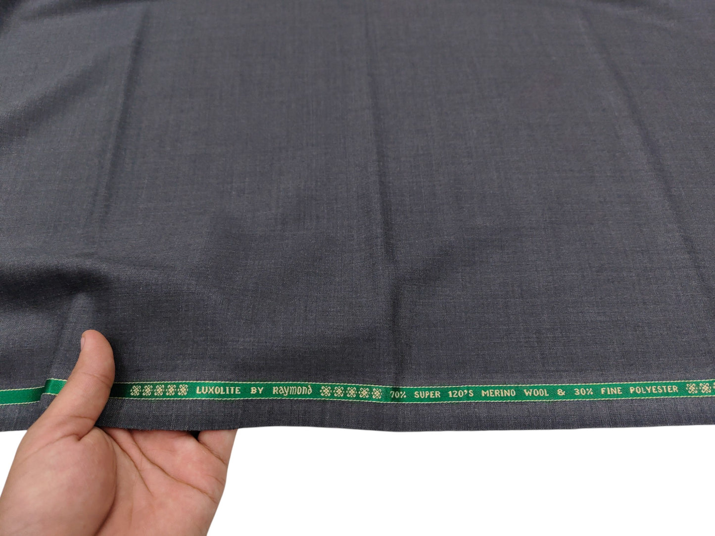 Raymond Luxolite 70% Wool Super 120s Suiting Fabric (Grey, Plain Weave)