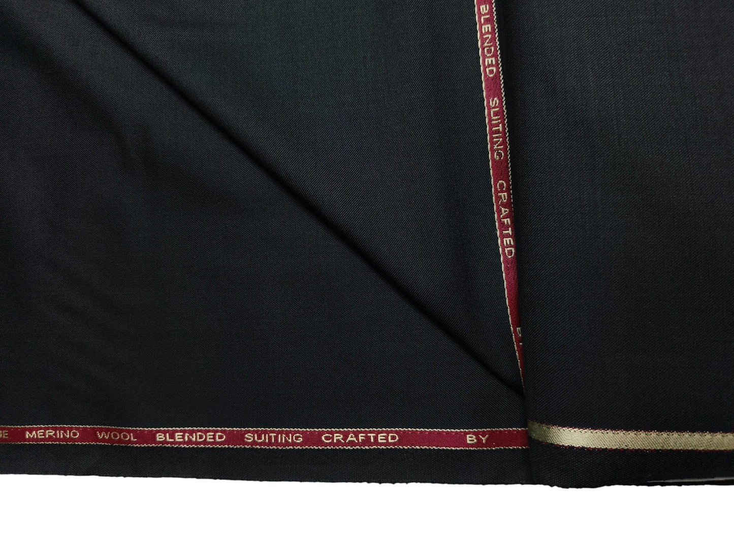 Adlantino Super 90s Extrafine Merino Wool Blended Suiting Fabric (Dark Grey, Plain)