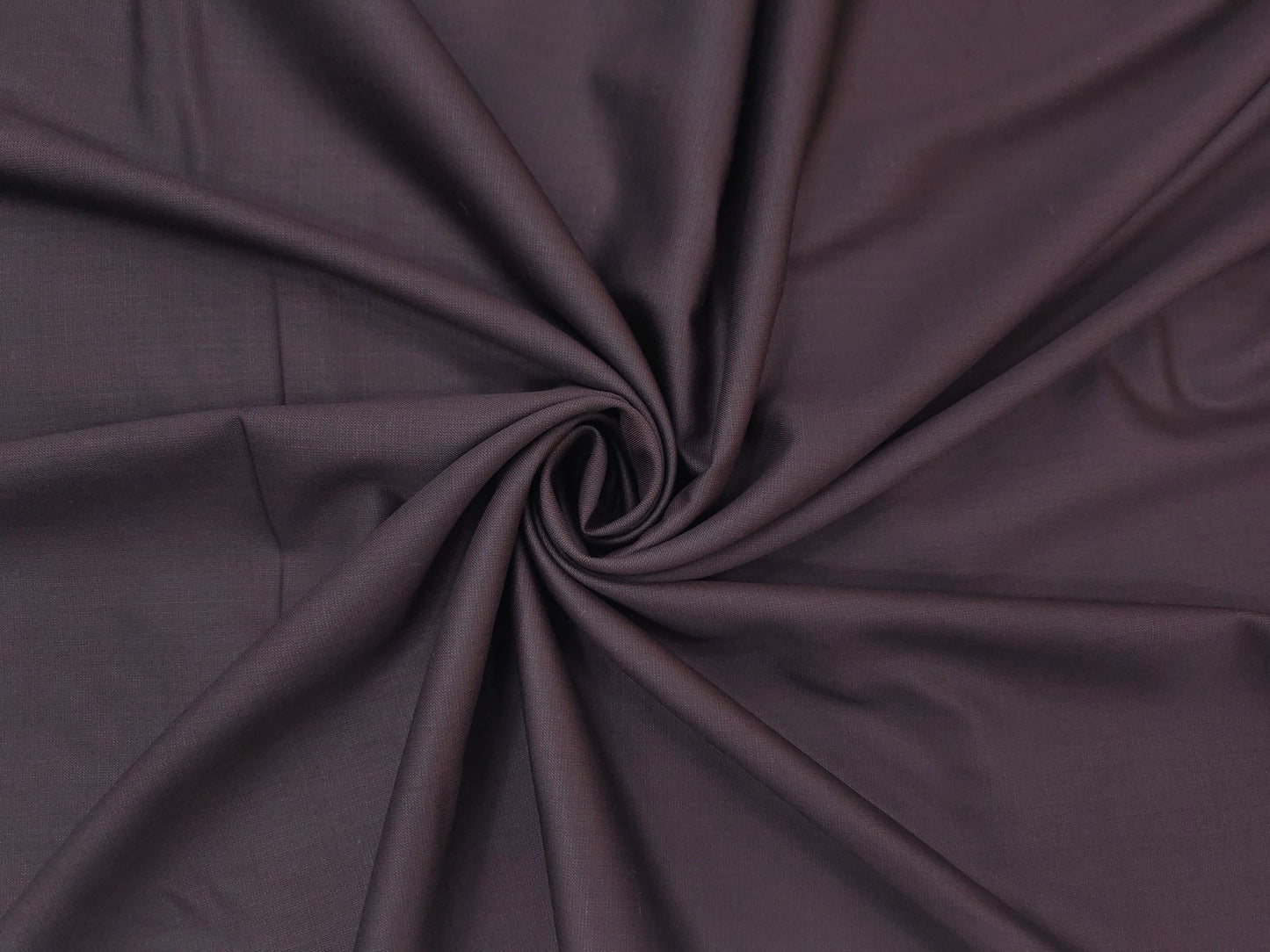 Raymond Markus Super 70s Merino Wool Blended Suiting Fabric (Wine, Plain Weave)