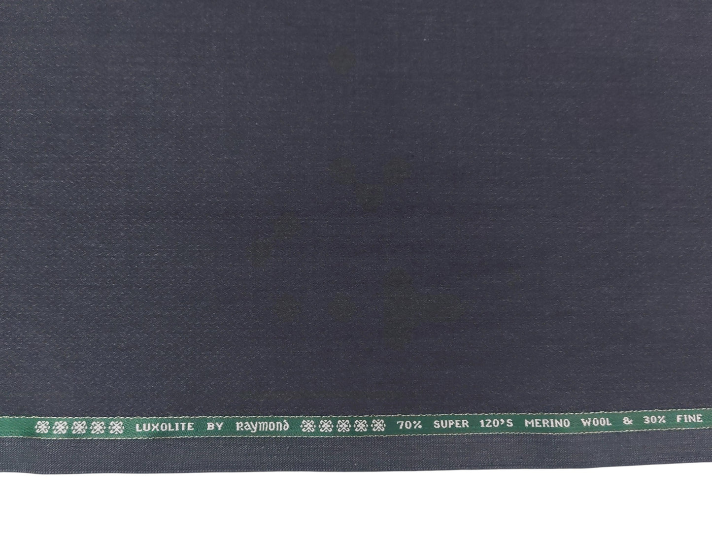 Raymond Luxolite 70% Wool Super 120s Suiting Fabric (Grey , Patterned)