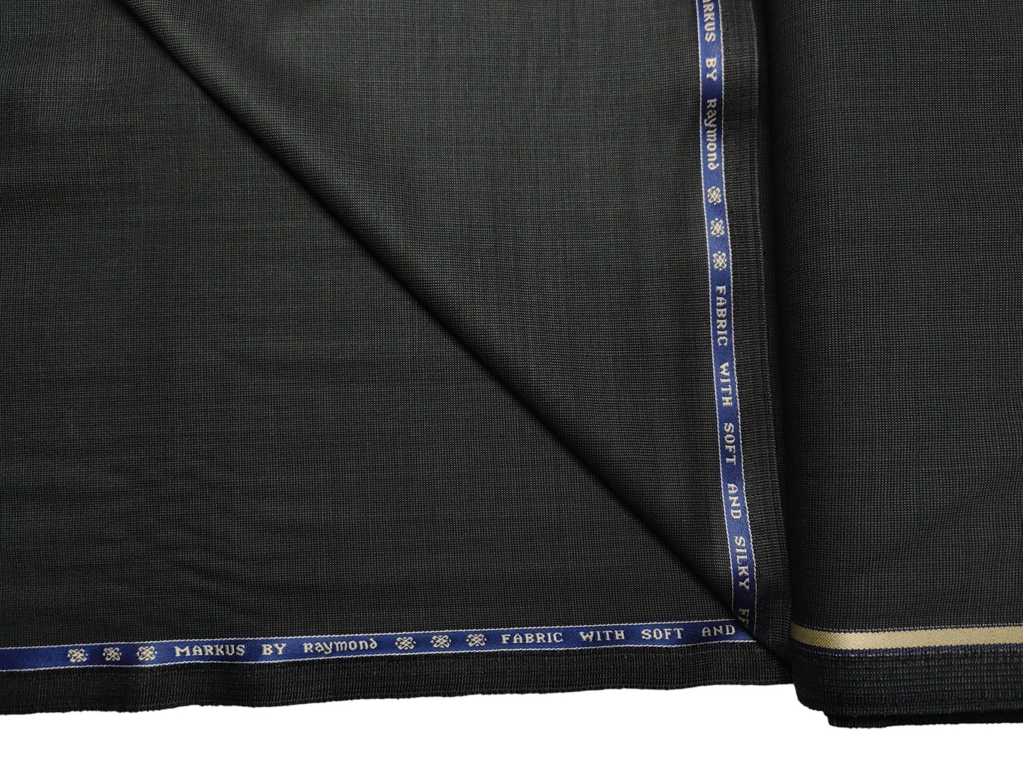 Raymond Markus Super 70s Merino Wool Blended Suiting Fabric (Grey, Plain Weave)