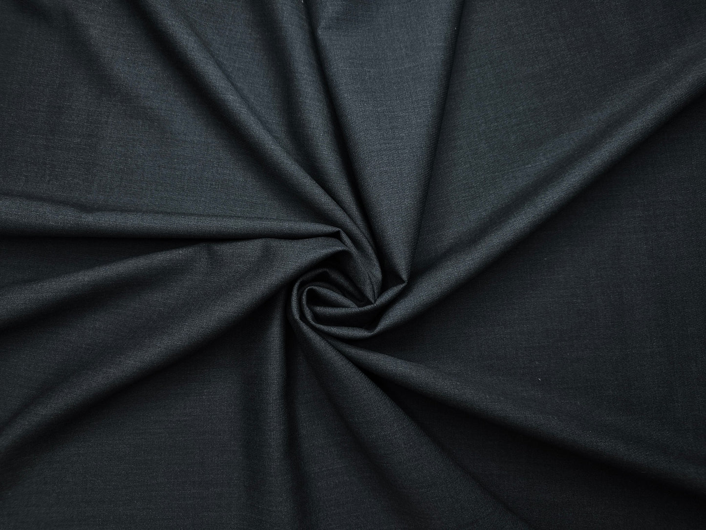 Raymond 100% Wool Premium Suiting Fabric (Charcoal Grey, Self Pattern)