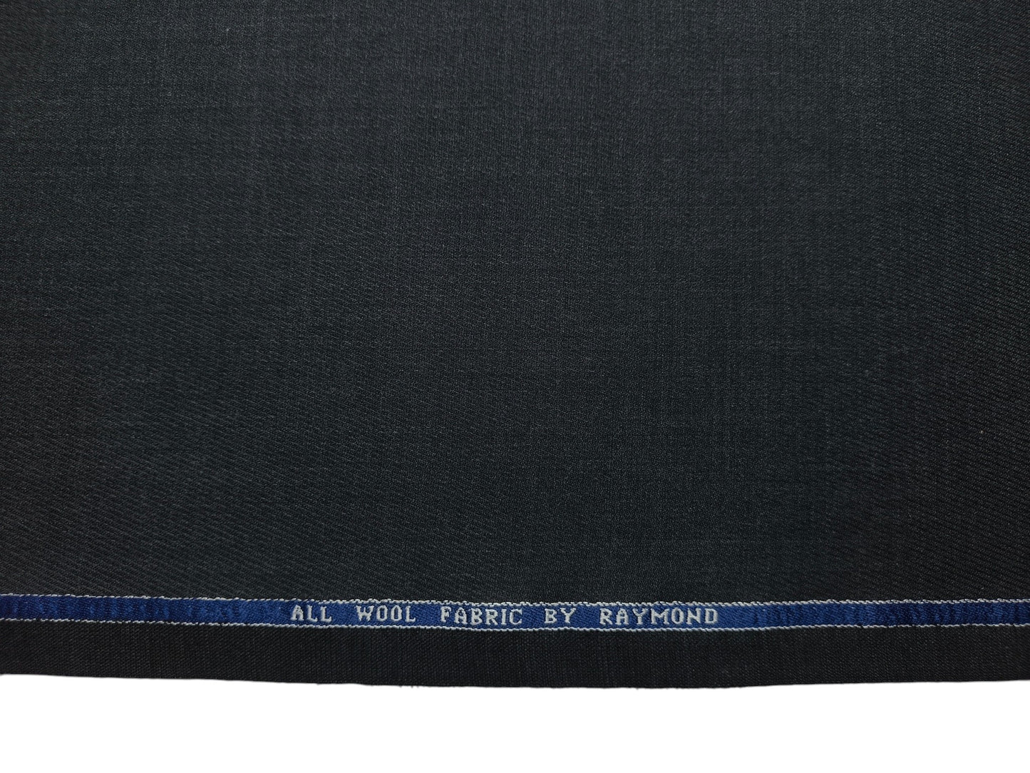 Raymond 100% Wool Premium Suiting Fabric (Charcoal Grey, Self Pattern)