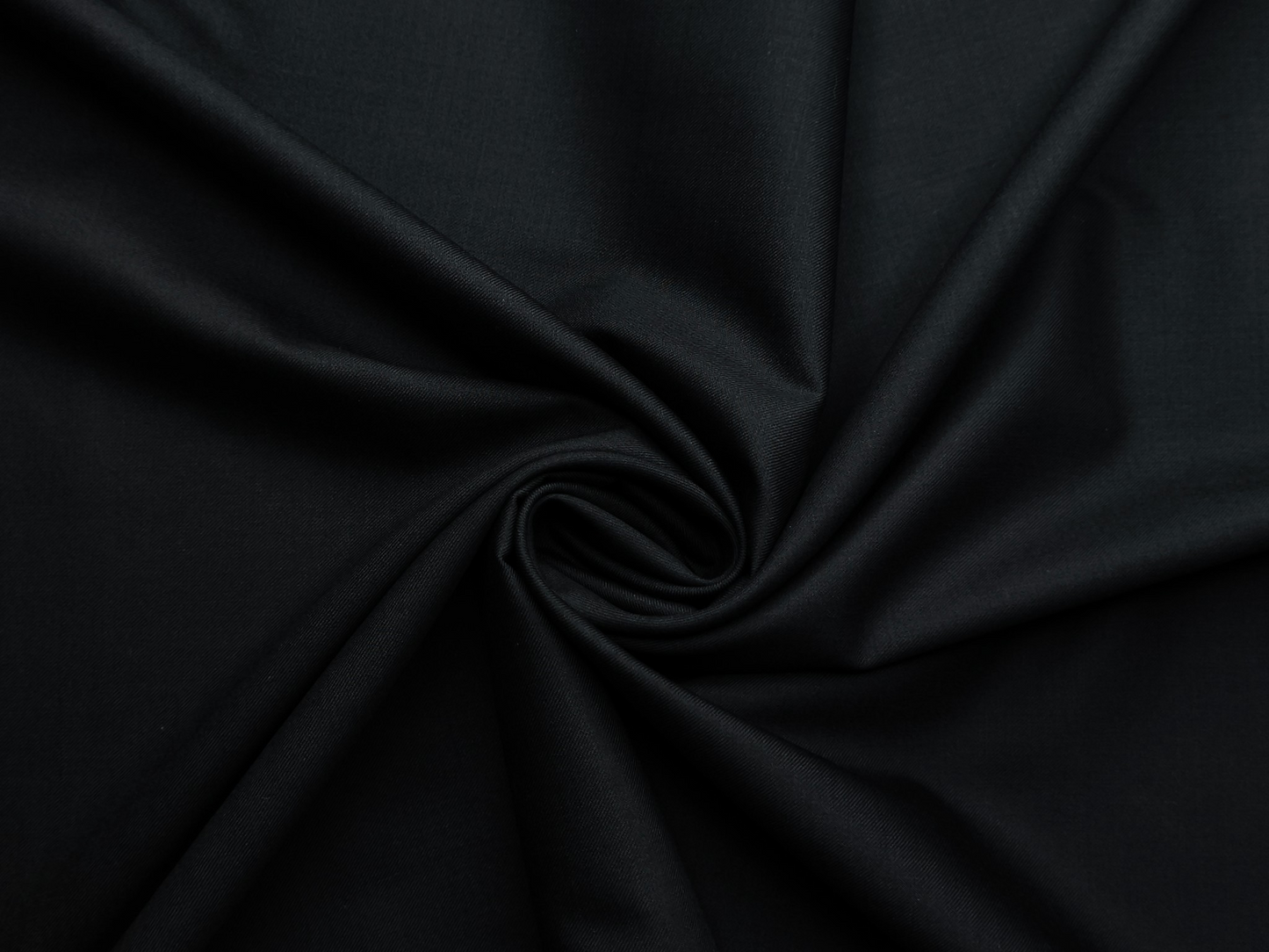 Georgia Gullini Italy Super 150s Wool Blended Premium Suiting Fabric (Black, Plain)