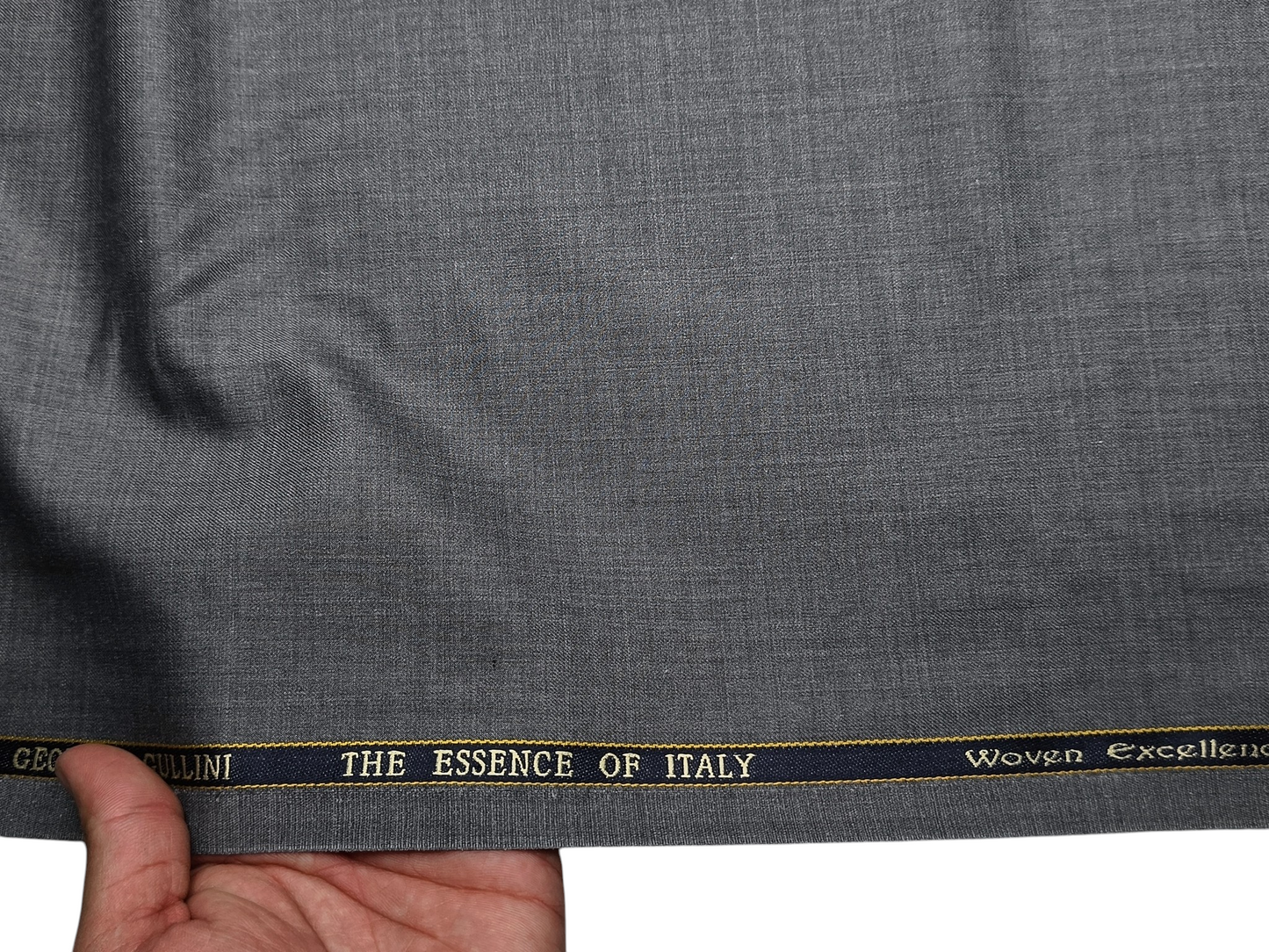 Georgia Gullini Italy Super 130s Merino Wool Blended Suiting Fabric (Grey Melange, Plain)