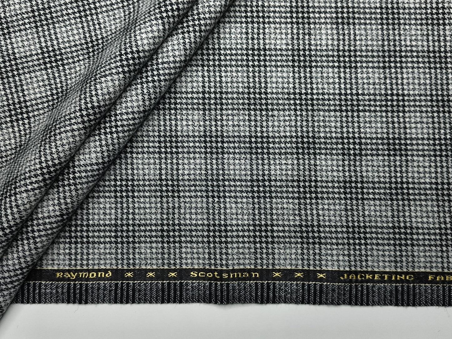 Raymond Scotsman 100% Wool Jacketing Suiting Fabric (Grey & Black, Houndstooth Checks)