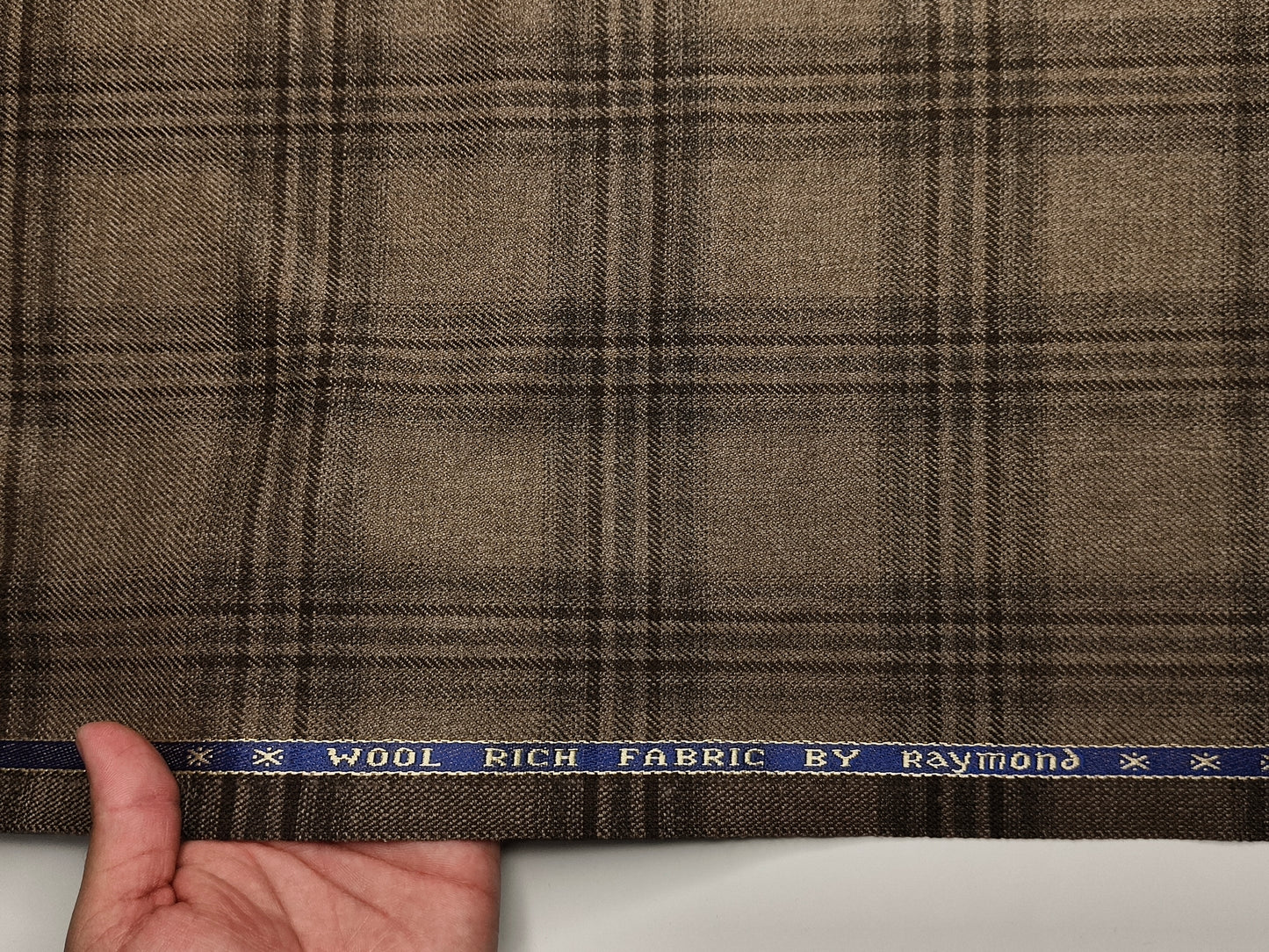 Raymond Wool Blended Jacketing Suiting Fabric (Dark Coffee, Large Checks)