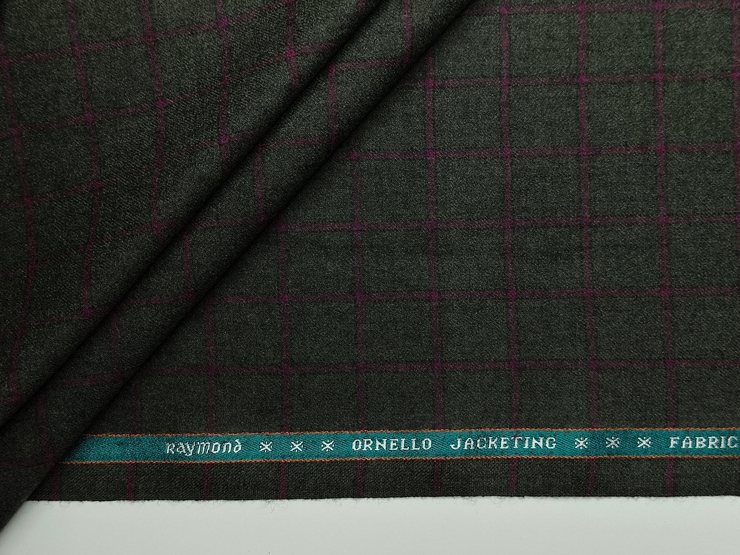 Raymond Ornello 100% Wool Super 90s Jacketing Suiting Fabric (Bottle Green & Burgandy, Checks)