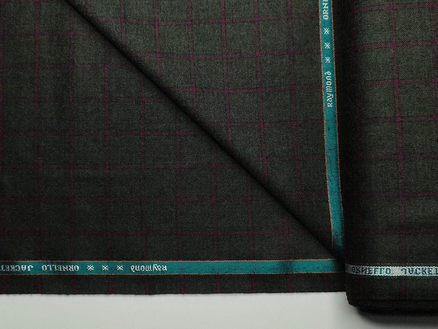 Raymond Ornello 100% Wool Super 90s Jacketing Suiting Fabric (Bottle Green & Burgandy, Checks)