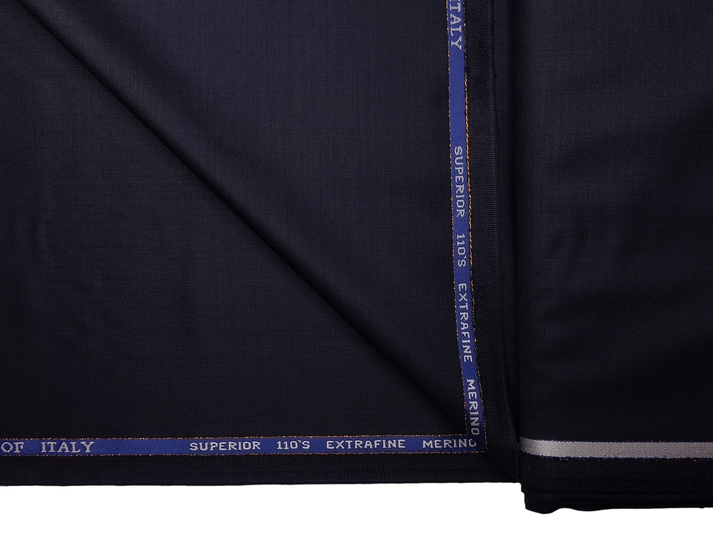 Georgia Gullini Italy Carino 45% Wool Super 110s Merino Wool Blended Suiting Fabric (Deep Navy Blue, Plain)