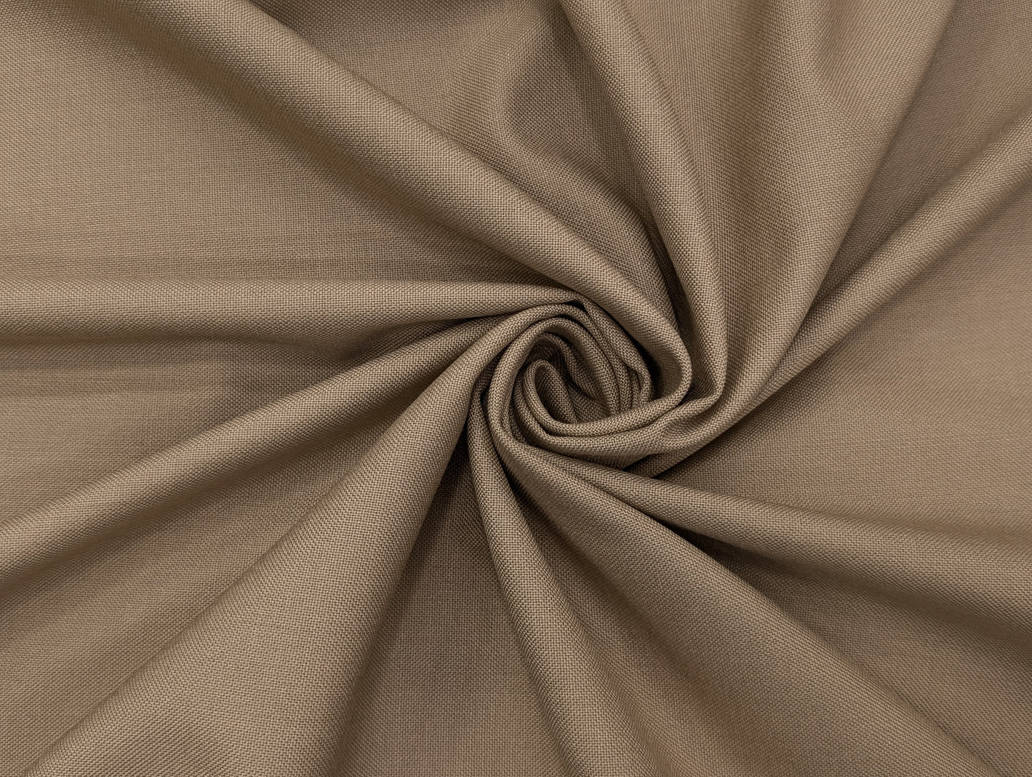Raymond Sapphire – Beige Elegance in Poly-Wool Blend